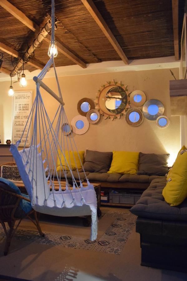Bed and Breakfast Le Petit Patio Эг-Морт Экстерьер фото
