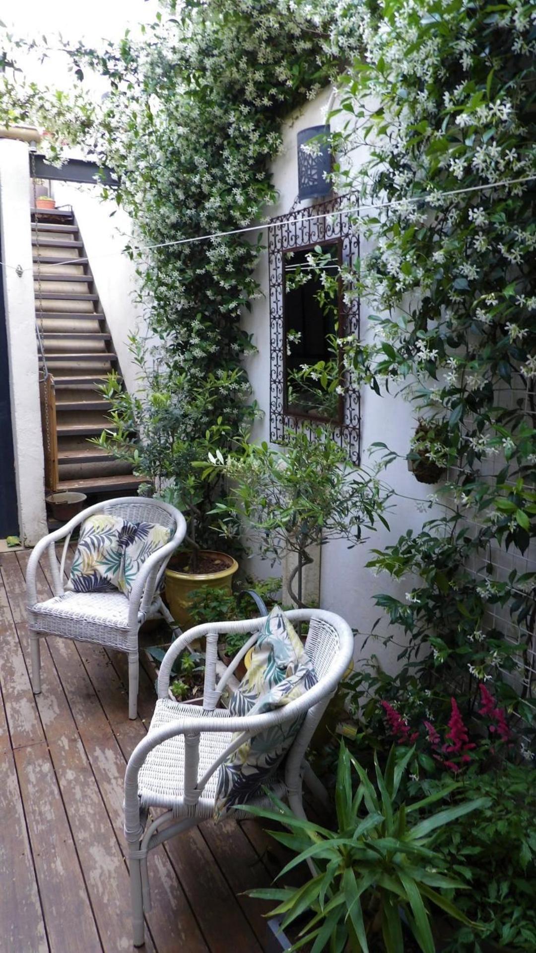 Bed and Breakfast Le Petit Patio Эг-Морт Экстерьер фото