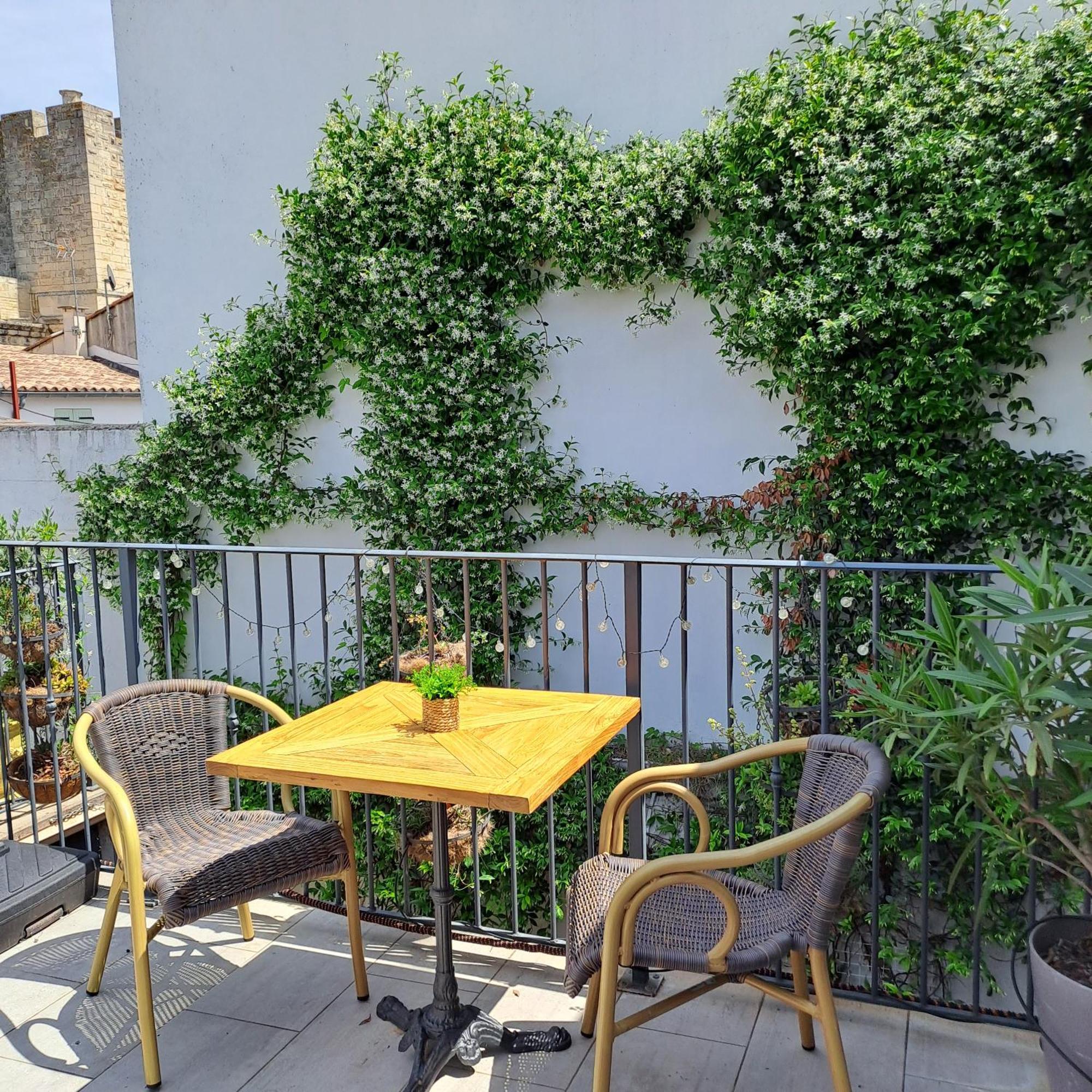 Bed and Breakfast Le Petit Patio Эг-Морт Экстерьер фото